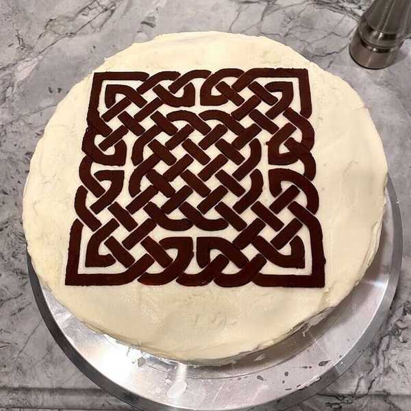 CelticKnotCake